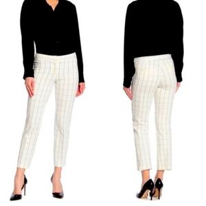 Amanda & Chelsea White Ankle Cropped Pants